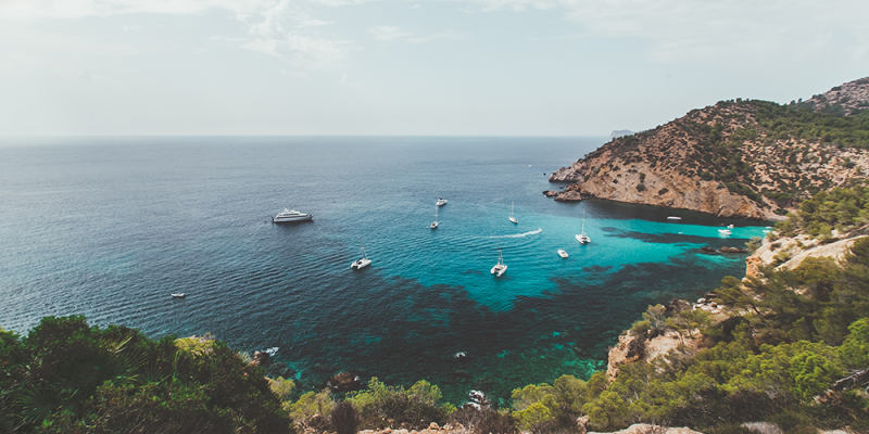 eugene-zhyvchik-VpR7cbcXtIM-unsplash